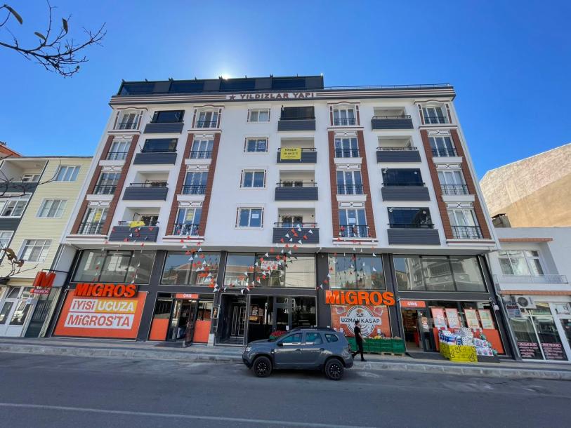 Kiralık 2+1 Sıfır Daire Cadde Cephe Yeni Migros Üzerinde-1
