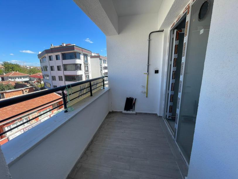 Kiralık 2+1 Sıfır Daire Cadde Cephe Yeni Migros Üzerinde-3