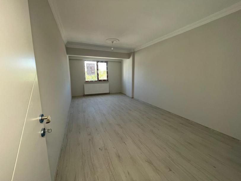 Kiralık 2+1 Sıfır Daire Cadde Cephe Yeni Migros Üzerinde-18
