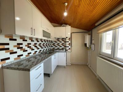 Pınarhisar Orta Mahalle'de Teraslı, Isı Yalıtımlı Kiralık 2+0 DAİRE