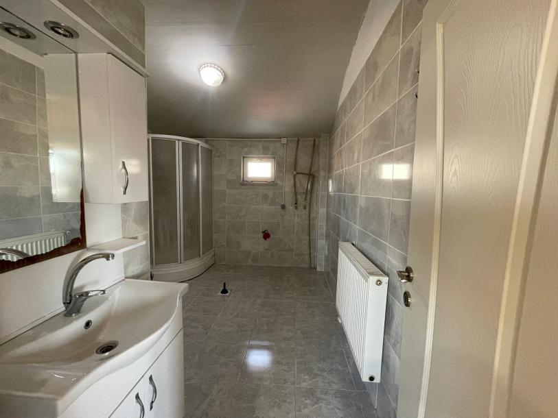 Pınarhisar Orta Mahalle'de Teraslı, Isı Yalıtımlı Kiralık 2+0 DAİRE-9