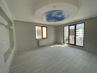 Pınarhisar Yaşam Evlerinde Masrafsız, Köşe 2+1 - Millet Bahçesi