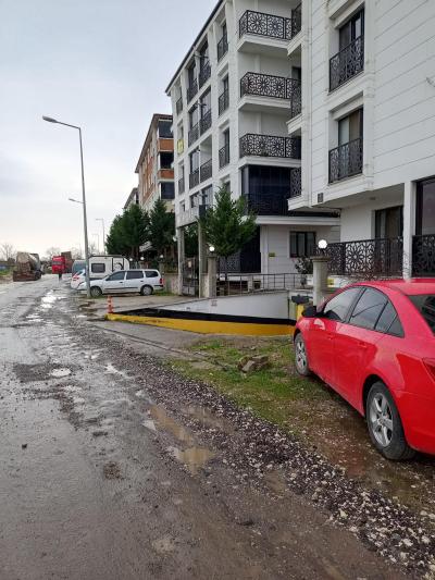 Lüleburgaz Yıldırım Mah. Venedik Sitesi'nde - Lüks Markalı, Kapalı Otoparklı 2+0 Fırsat Daire!